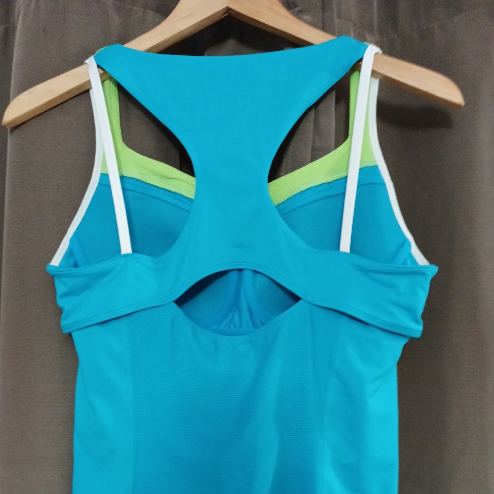 Nike Dri-Fit Racer Back Workout Tank Size Medium - Picture 5 of 5